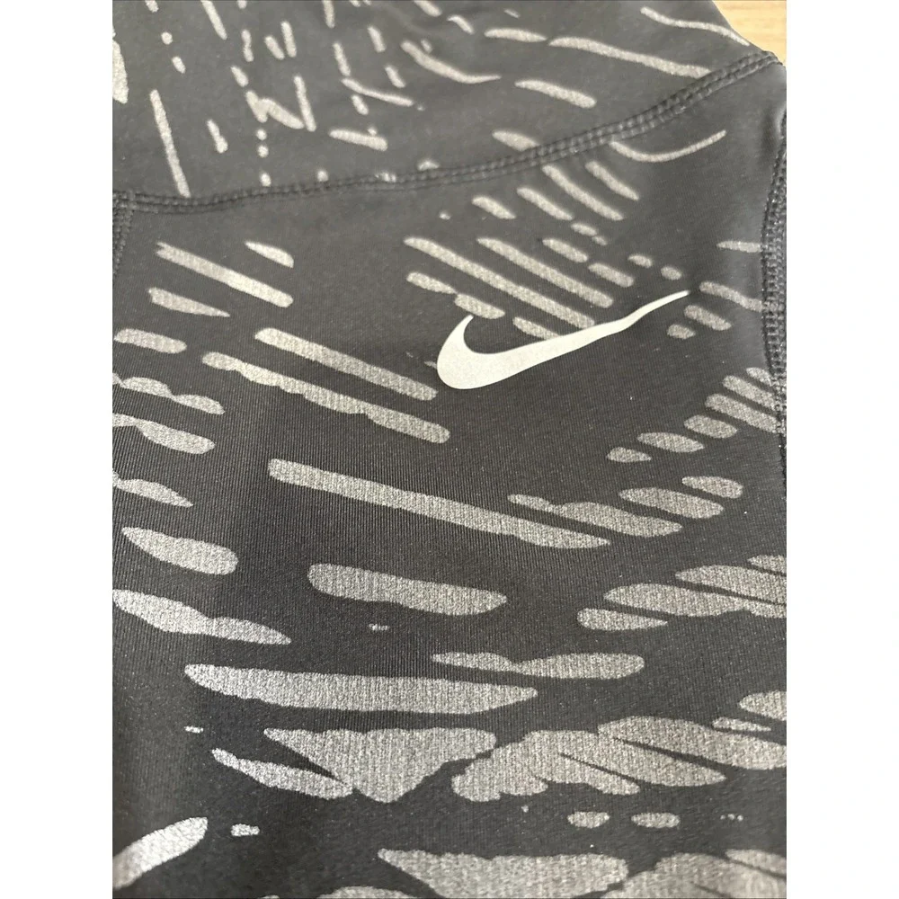 Nike Pants Womens‎ Small  Black Leggings Run Running Gym Athletic Ladies S